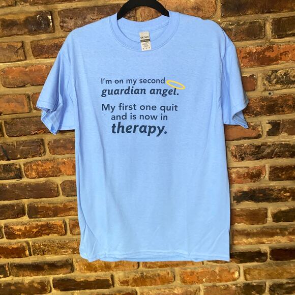 Gildan Guardian Angel Humor Funny Blue Short Sleeve Graphic T-Shirt Size Medium - Picture 1 of 4